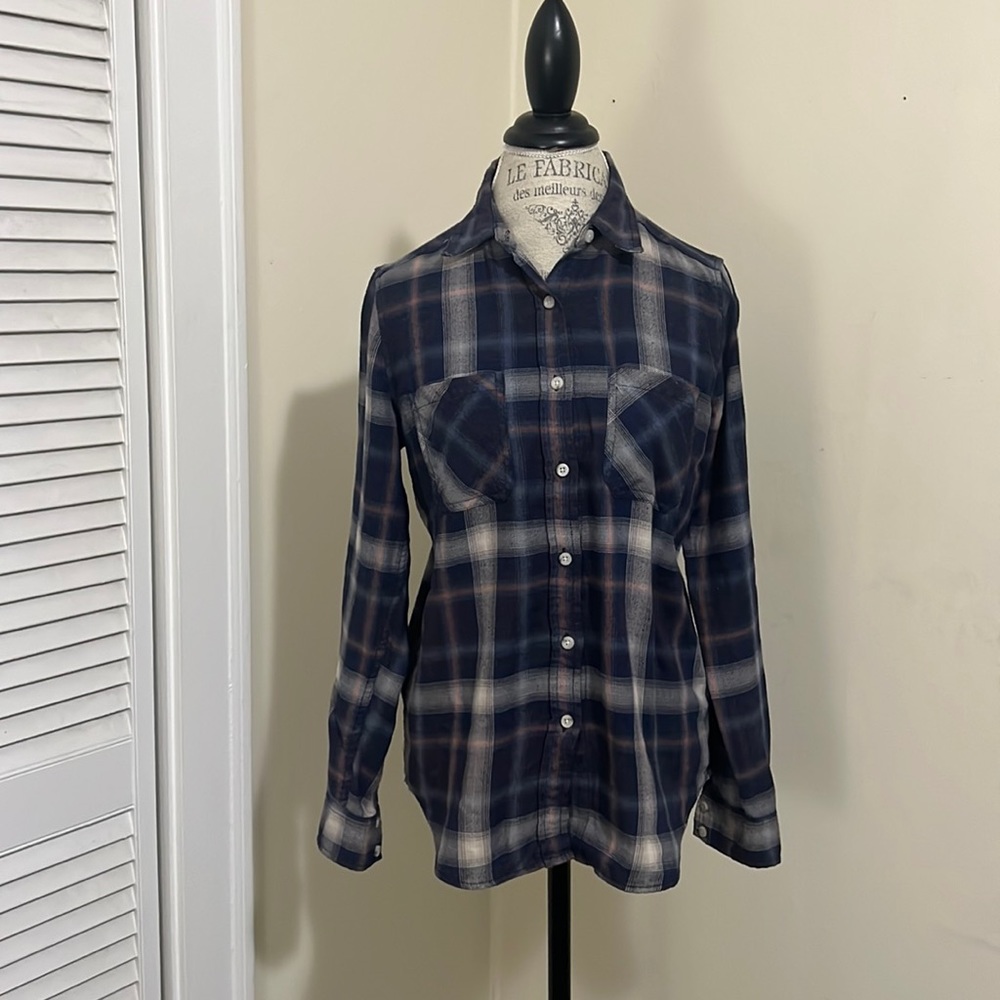 Mossimo , boyfriend fit, navy blue plaid, size extra small.